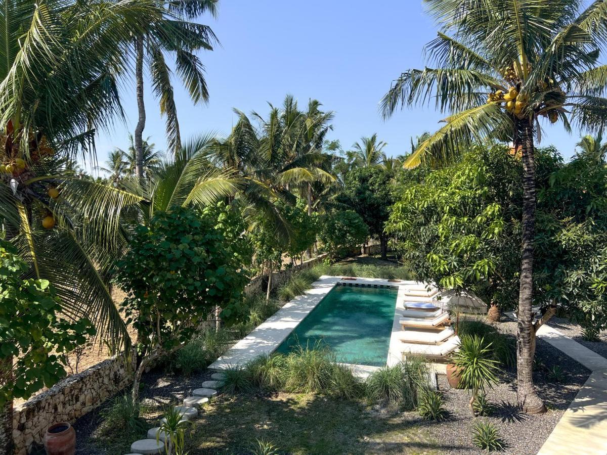 Diamond Beach Villas Tanglad Dış mekan fotoğraf